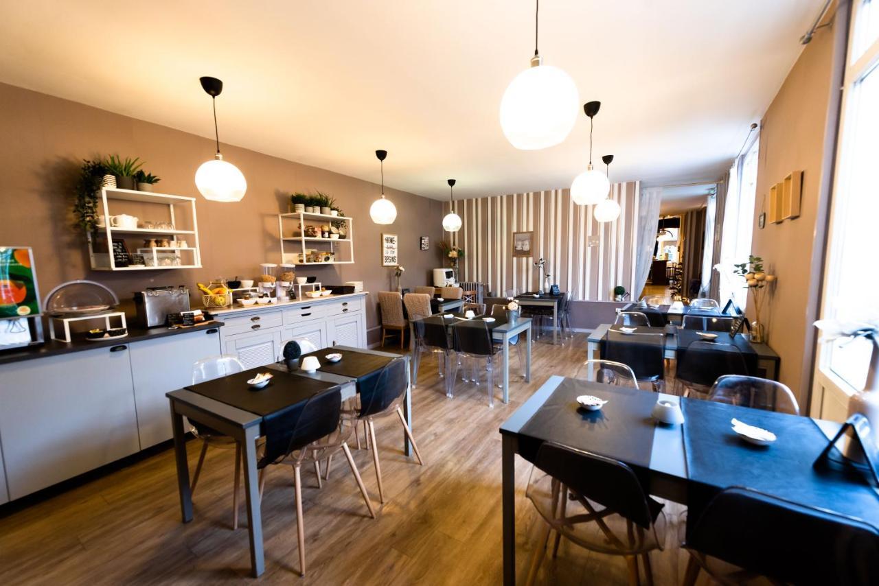 Hotel Le Lion D'Or Берне Екстериор снимка