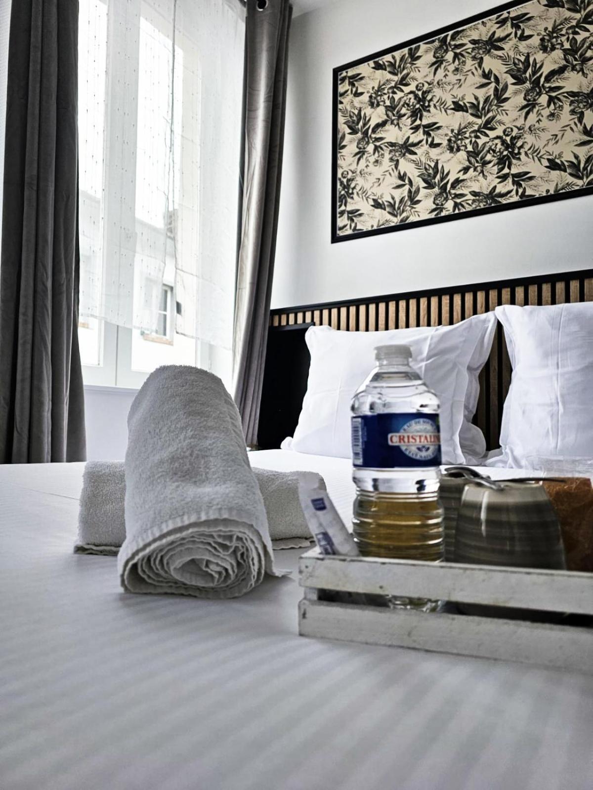 Hotel Le Lion D'Or Берне Екстериор снимка