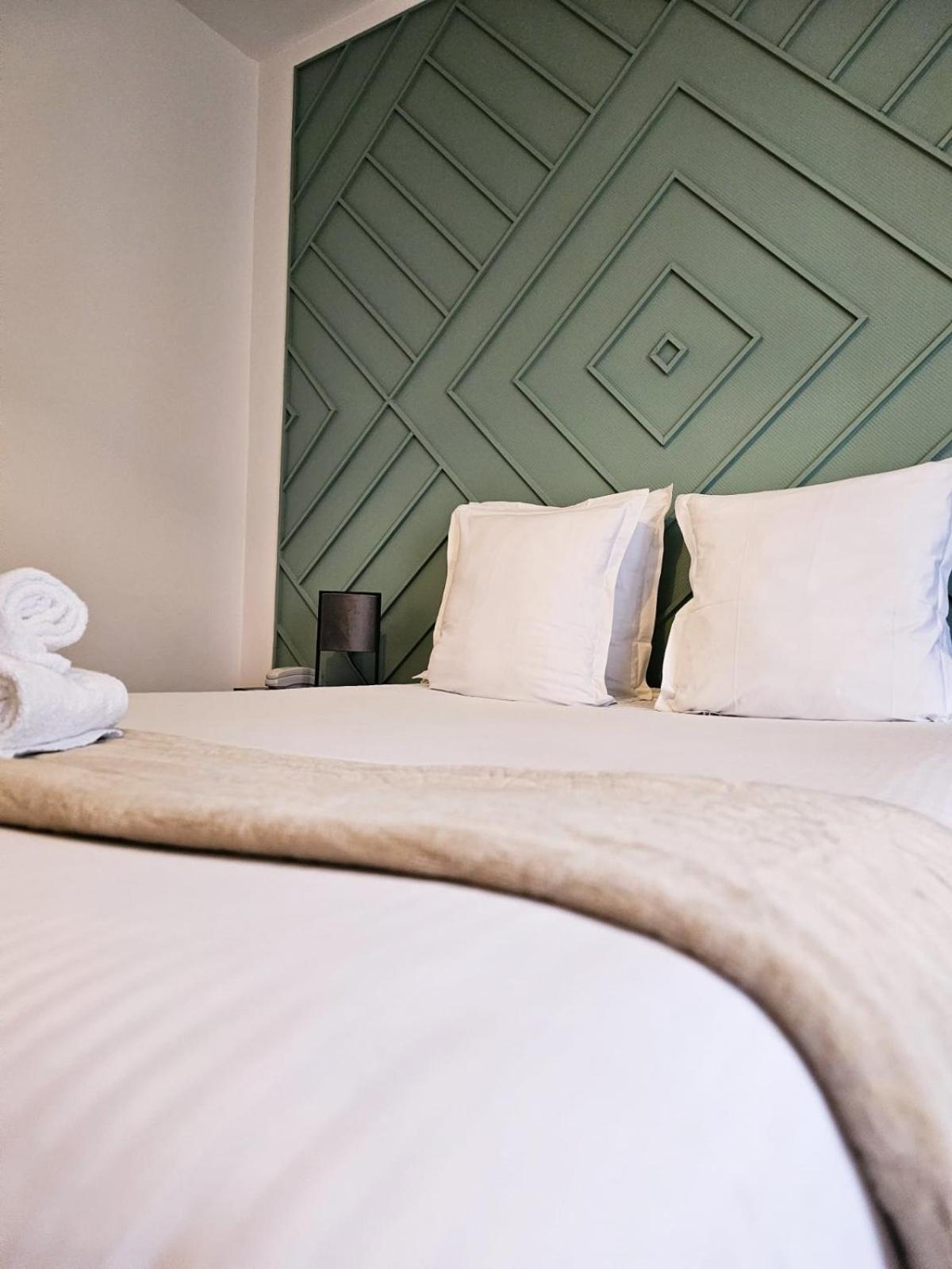 Hotel Le Lion D'Or Берне Екстериор снимка