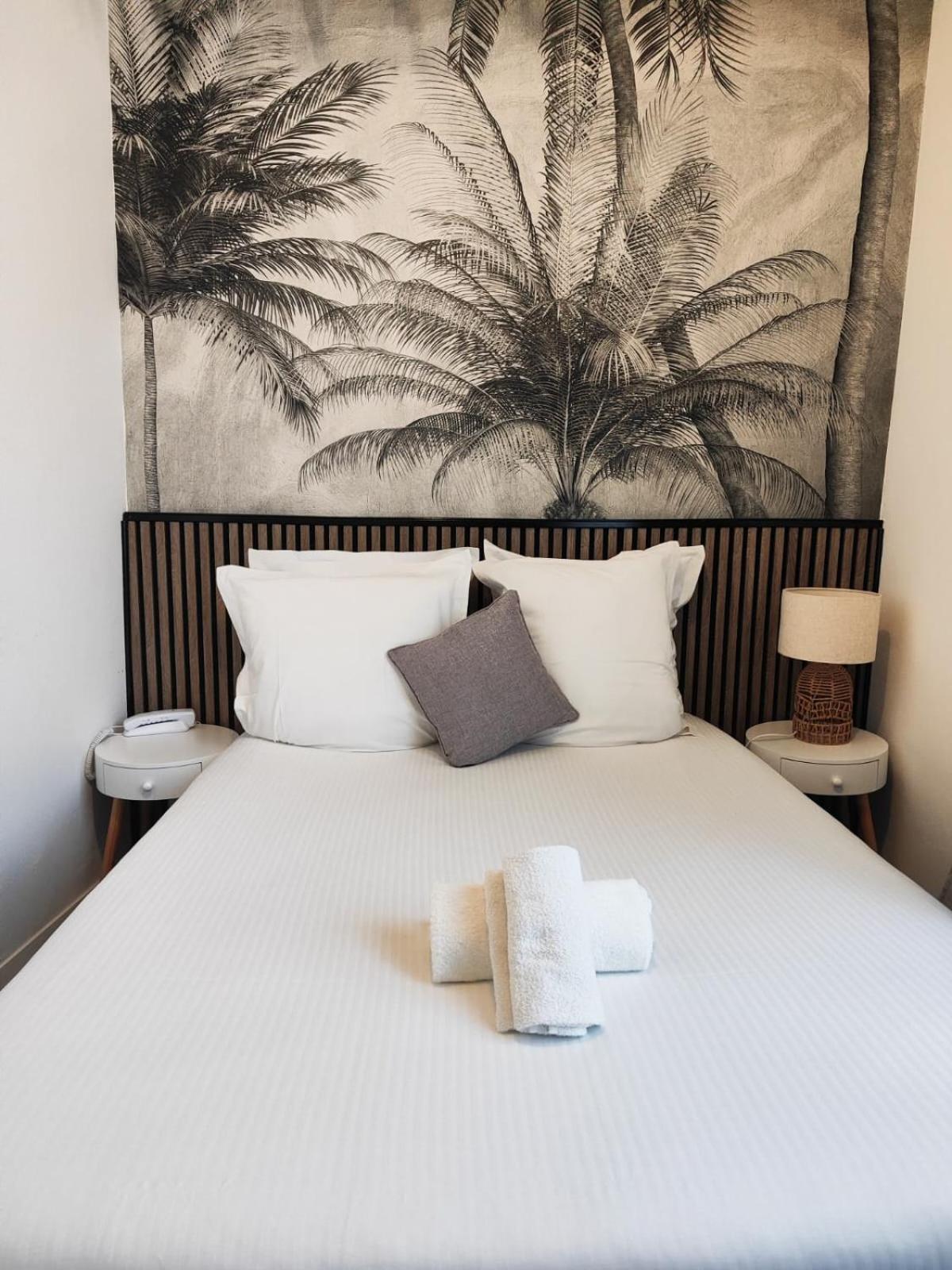 Hotel Le Lion D'Or Берне Екстериор снимка