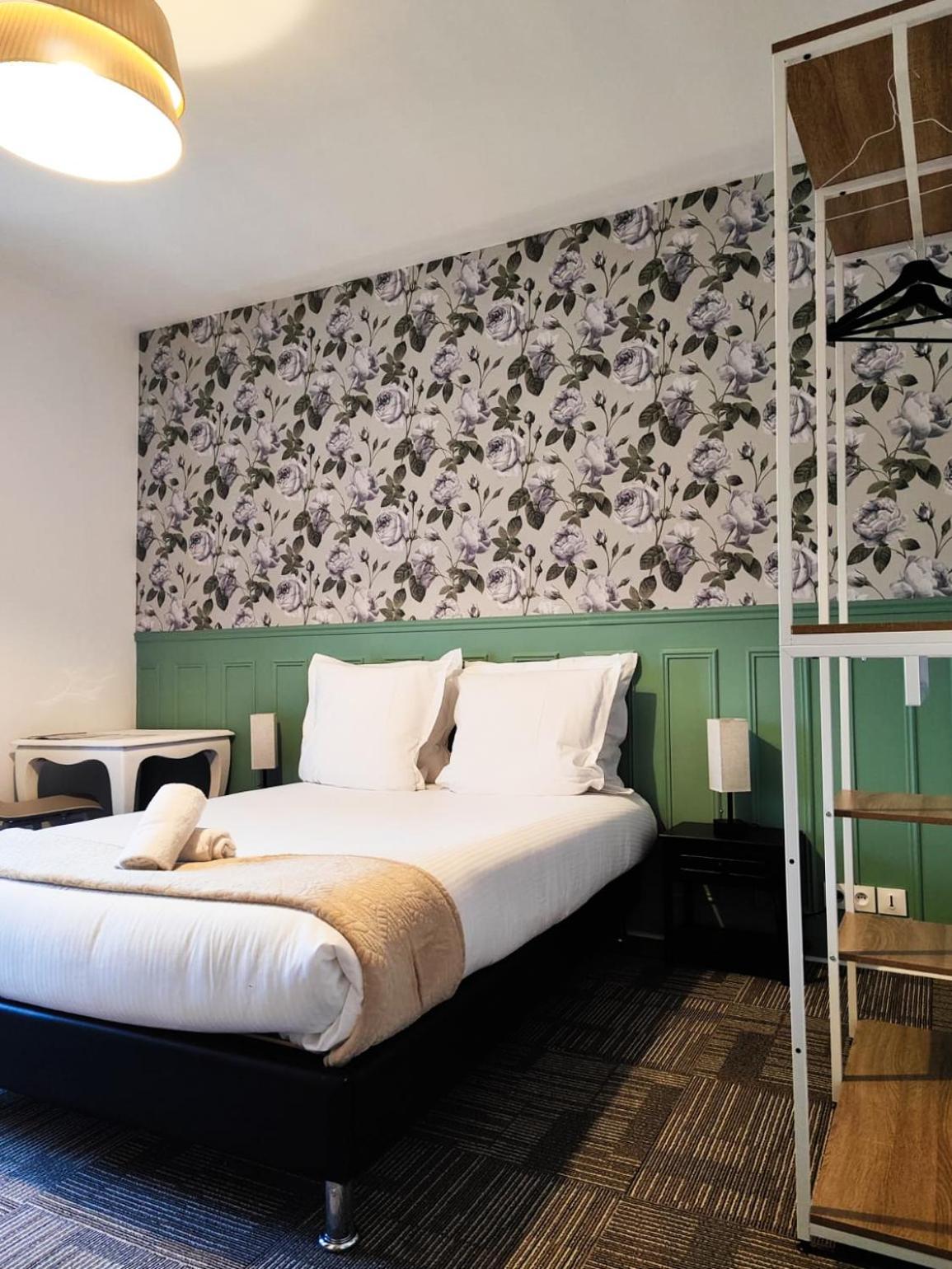 Hotel Le Lion D'Or Берне Екстериор снимка