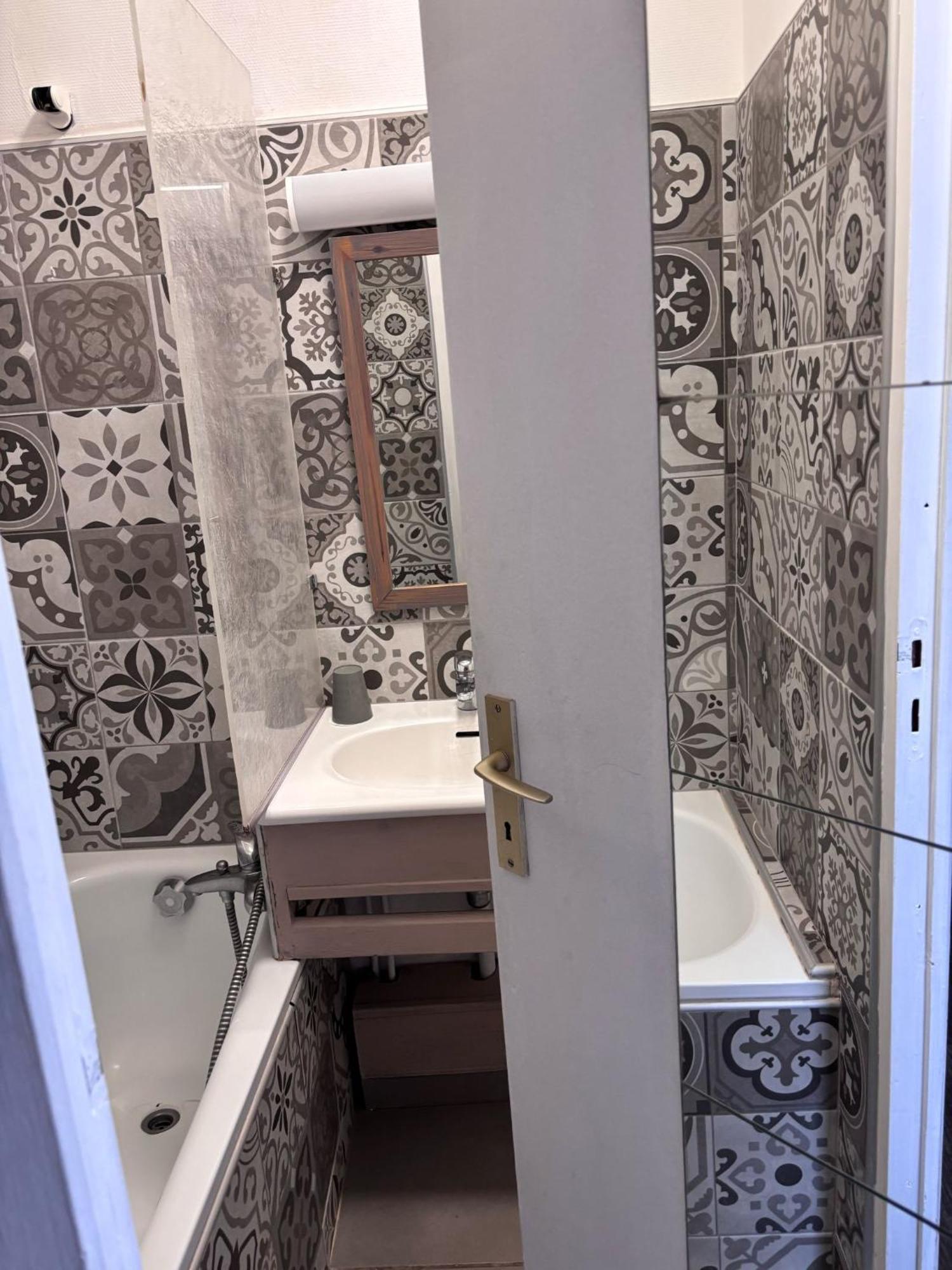 Hotel Le Lion D'Or Берне Екстериор снимка